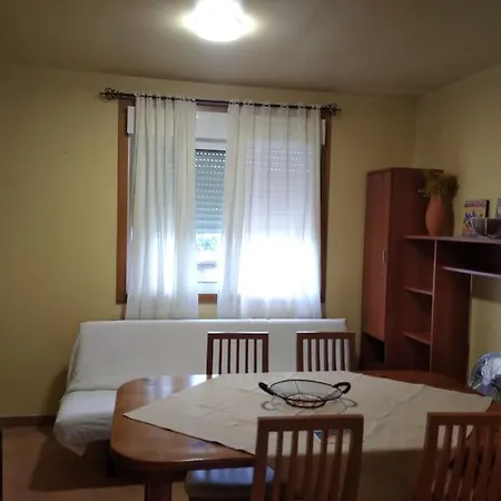 Holiday home Casita Con Terreno A 10 Minutos Del Centro De Vigo Moana