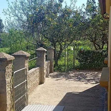 Casita Con Terreno A 10 Minutos Del Centro De Vigo *