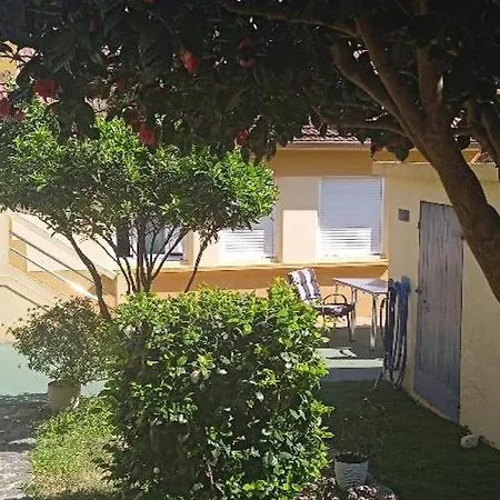 Casita Con Terreno A 10 Minutos Del Centro De Vigo Moana