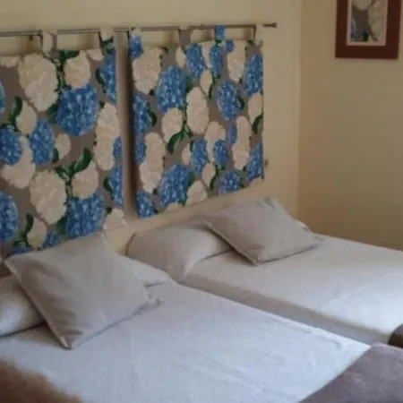 Casita Con Terreno A 10 Minutos Del Centro De Vigo Holiday home *
